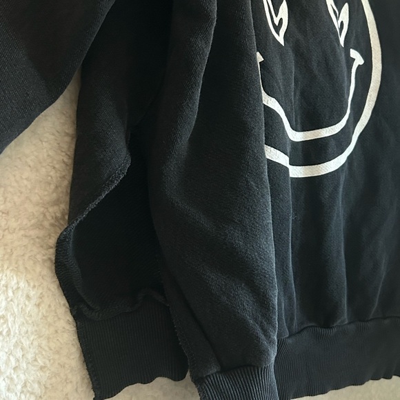 Smiley crewneck in black - Picture 3 of 4